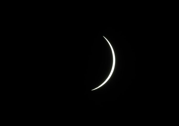 A total solar eclipse sweeps across Ontario, Quebec and the Maritimes, drawing millions outside to watch (April 8, 2024)