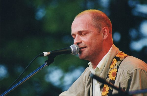 The Tragically Hip's Gord Downie dies at 53, and the country mourns as one, October 17, 2017.