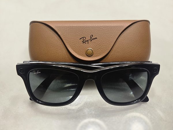 Ray-Ban Meta smart glasses