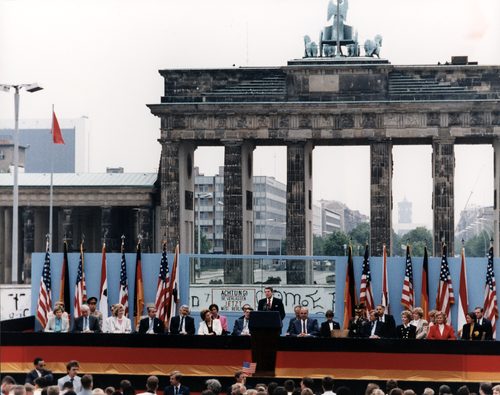 Reagan: "Mr. Gorbachev, tear down this wall!" at the Brandenburg Gate