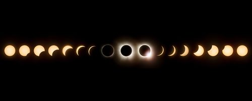 Total solar eclipse crosses North America