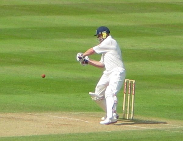England win the Ashes for the first time in 18 years