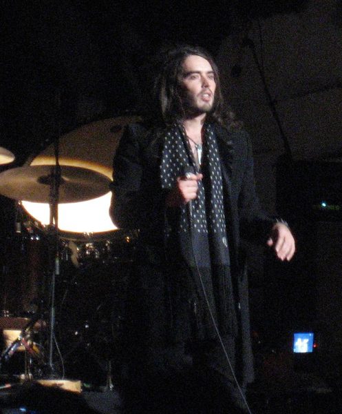 Russell Brand resigns from BBC Radio 2; Jonathan Ross suspended over 'Sachsgate'