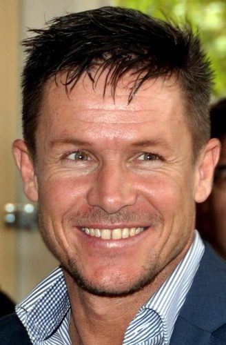 Felix Baumgartner's record-breaking stratosphere skydive (Red Bull Stratos)
