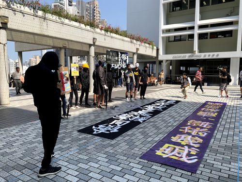 Hong Kong anti-government protests erupt