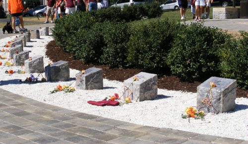 Virginia Tech shooting kills 32
