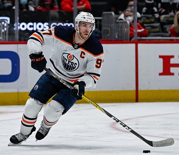 Connor McDavid's overtime goal beats the US to win the inaugural 4 Nations Face-Off for Canada (Feb 20, 2025)