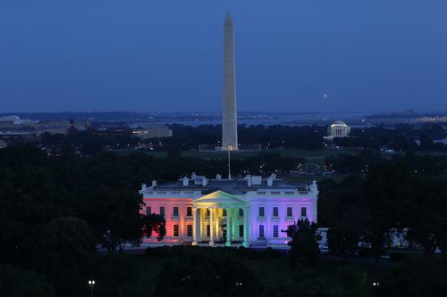 Supreme Court legalizes same-sex marriage nationwide