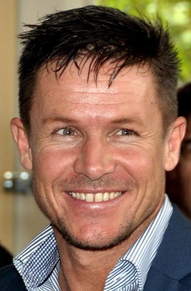 Felix Baumgartner skydives from the edge of space