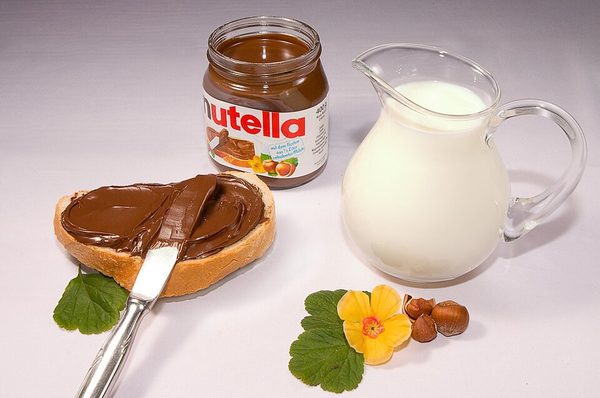 Nutella (Ferrero recipe row)