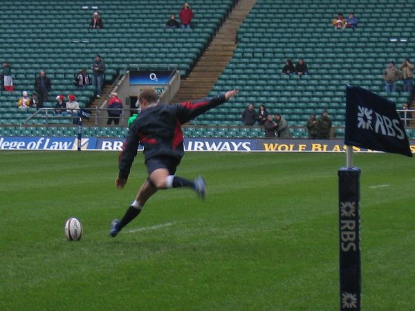 England win the Rugby World Cup with Wilkinson's drop goal